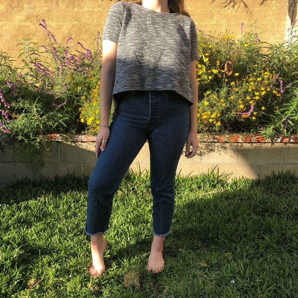 Grey split back top - Picture 2 of 3